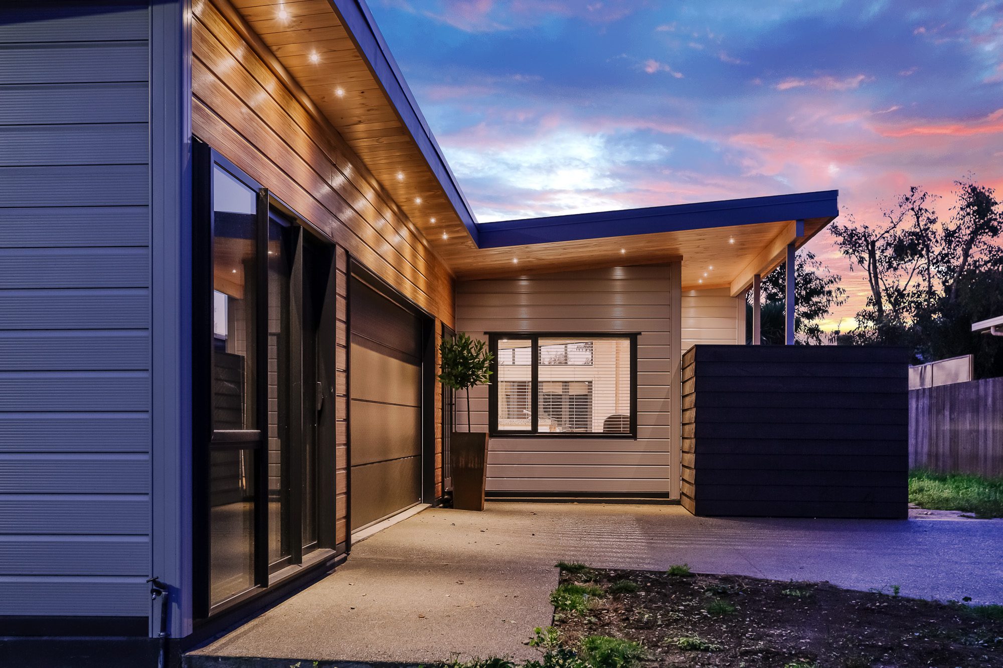 Aluminium and Pine Exterior