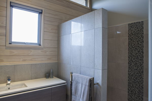 Lockwood Bathroom with Feature Tiles