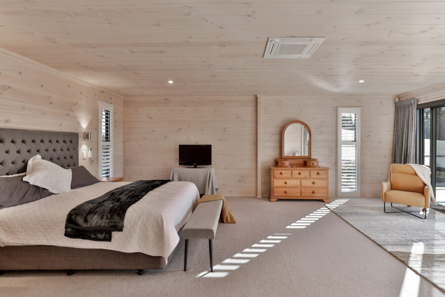 Simple and elegant Lockwood Bedroom
